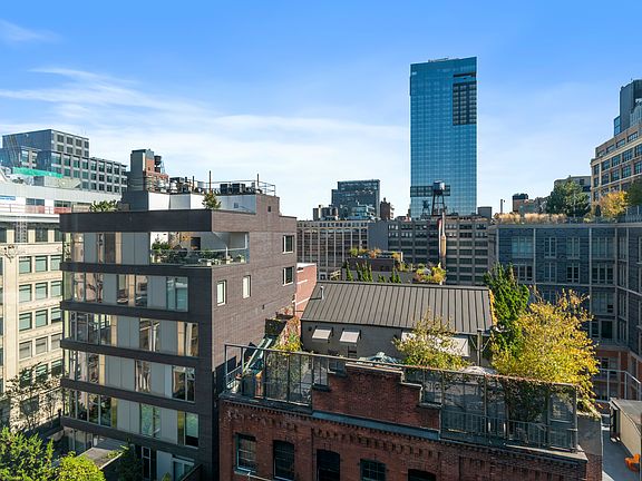 4th image of 505 Greenwich St APT 12E