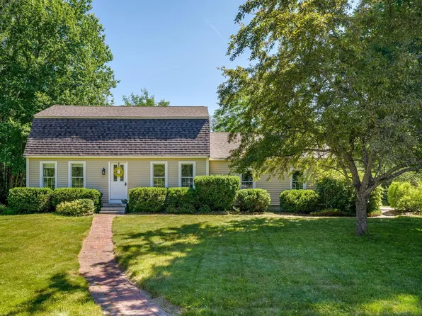 28 Madison Drive, Yarmouth, ME 04096