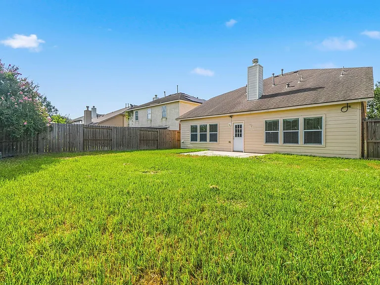 11822 Green Willow Falls Dr — Photo 19