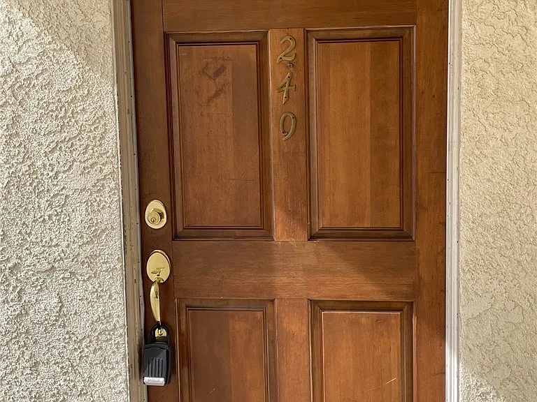 5700 Etiwanda Ave #240 — Photo 39