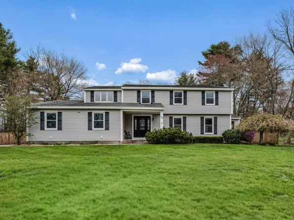 98 Musquash Road, Hudson, NH 03051