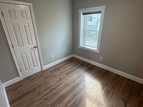 5th image of 31 Solomon St