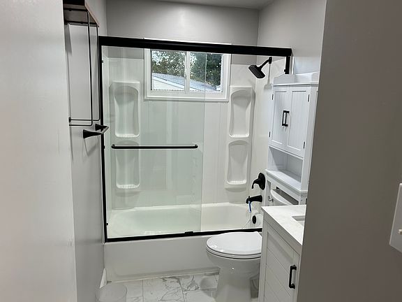5th image of 4953 Blackfoot Cres