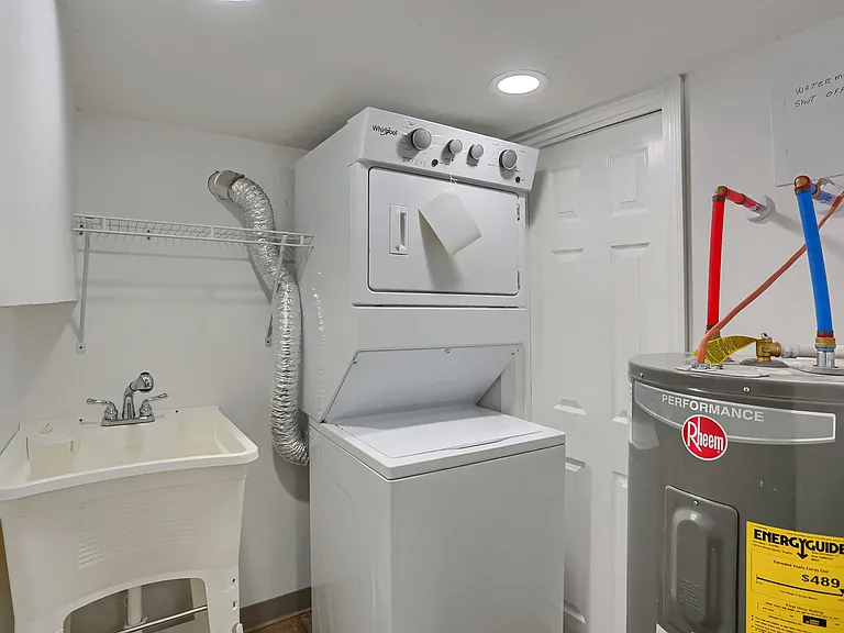 153 Kathleen Dr — Photo 22