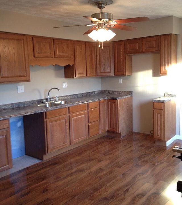1st image of 1730 Waldo Dr
