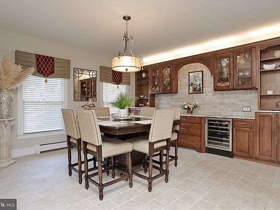 5th image of 8170 Plowden Dr