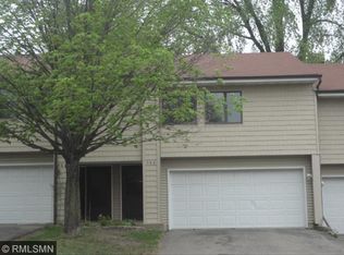 306 W 5th St, Waconia, MN 55387