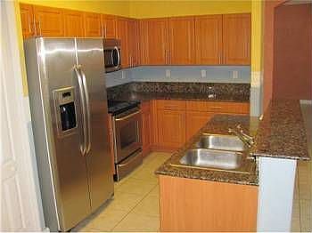 3rd image of 8360 NW 114 Pa