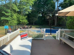 411 Mill Rd #B, Westhampton, NY 11977