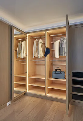 Sold by Hauseit LLC | media 33