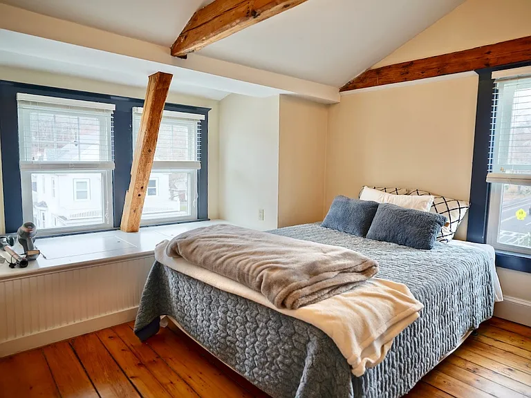 55 School St #3 — Photo 17