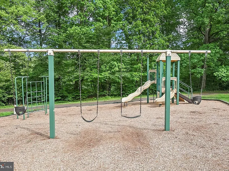 14380 Gringsby Ct — Photo 12