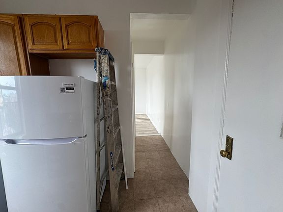 2nd image of 2485 Elm Pl APT 3d