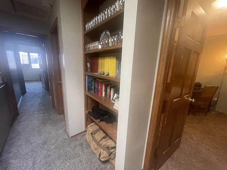 1612 W Olive St #11 — Photo 9