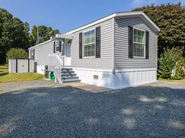 160 Mount Pleasant Road #2A, Newtown, CT 06470