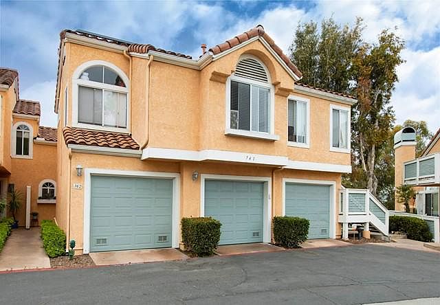 1st image of 741 Vista Grande Way