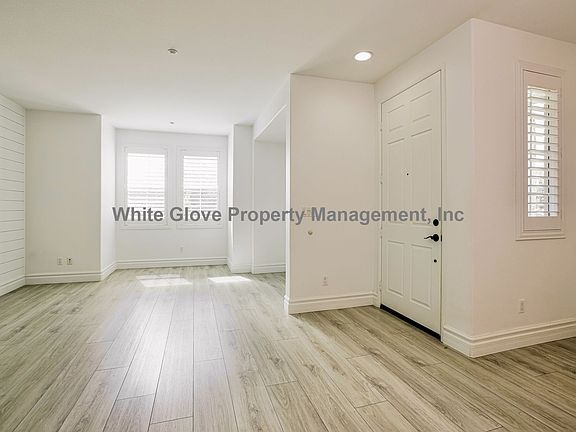 5th image of 3 Elmhurst St