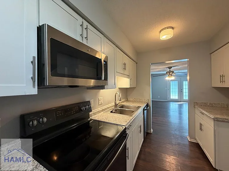 901 Olmstead Dr #11 — Photo 7