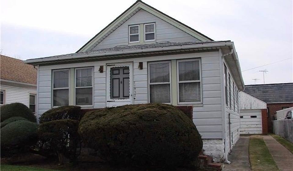 1st image of 11952 D Merrill St