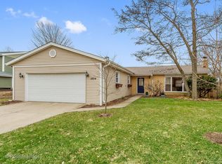 1204 Durham Dr, Wheaton, IL 60189