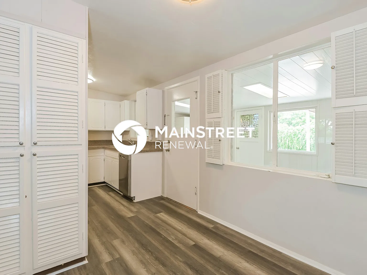 1641 S Cloverland Ave — Photo 4