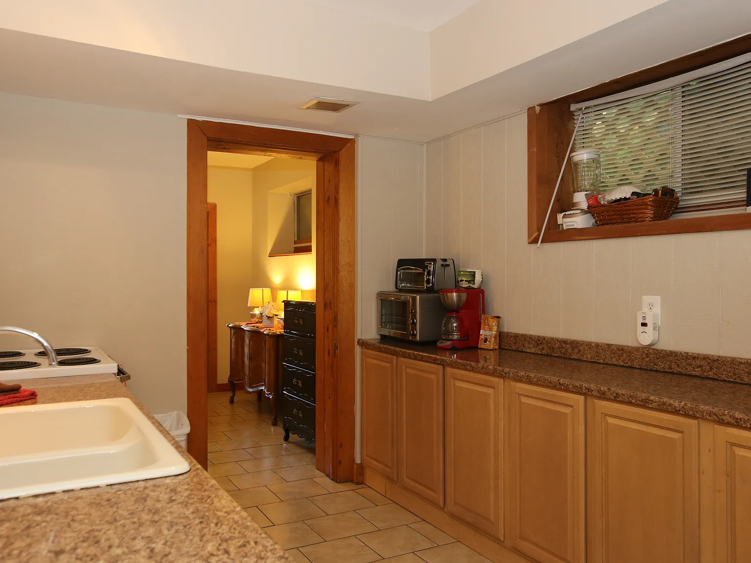 2 bed, 1200 sqft, $2,399 — Photo 4