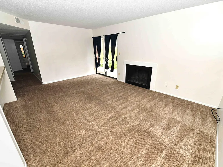 5734 N Autumn Ridge Ct #B — Photo 2