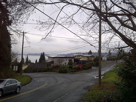 3rd image of 104XX Cornell Ave S