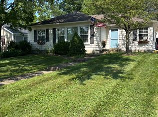 270 North St, Chagrin Falls, OH 44022