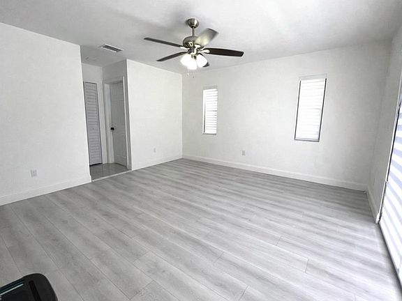 5th image of 3767 Golden Gate Blvd E