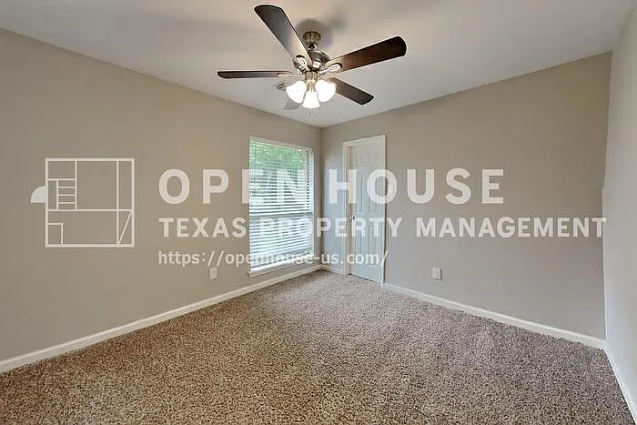 4935 Northfork Dr — Photo 14