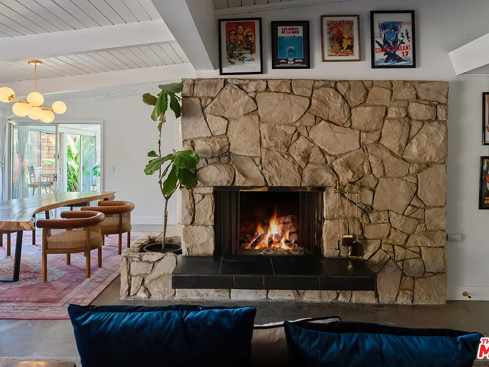 7211 Chelan Way