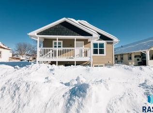 520 S Elmwood Ave, Sioux Falls, SD 57104
