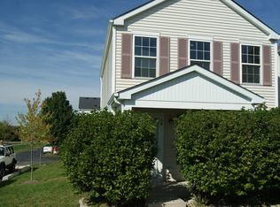 48 Harmony Ln, Romeoville, IL 60446