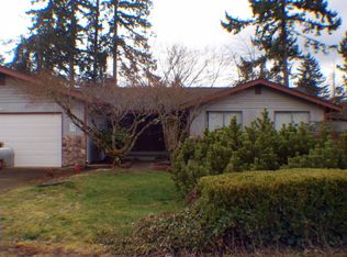 918 Glen Oaks Dr E, Spanaway, WA 98387