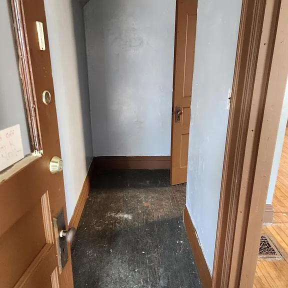 262 Breckenridge St — Photo 2
