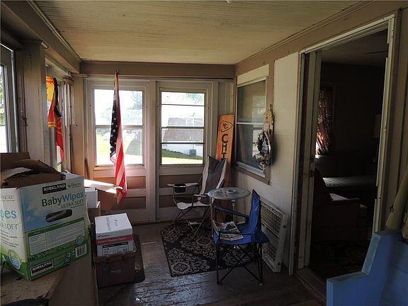 5th image of 803 E Parker Ave