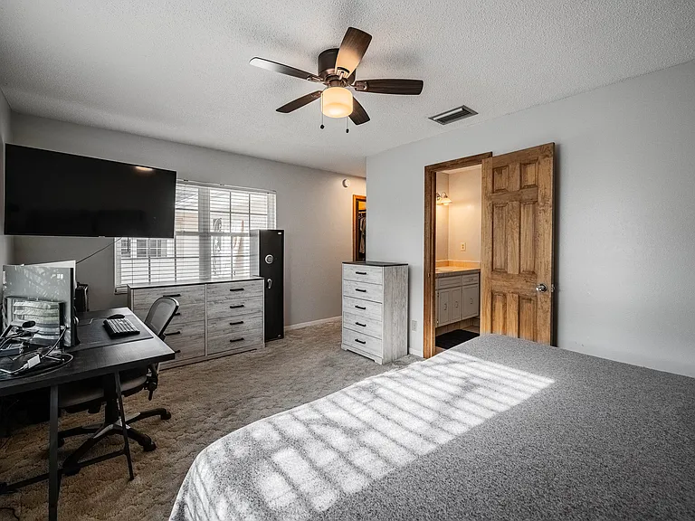 5905 Whispering Pines Rd — Photo 32