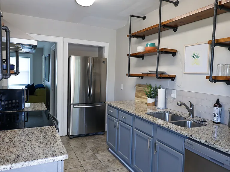 1300 S Court St #1304 — Photo 8