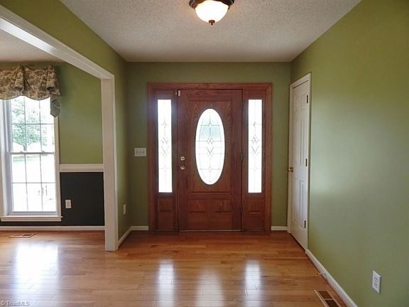 3rd image of 5540 Spotswood Cir