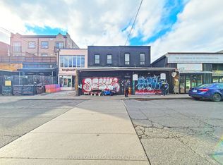 204 Augusta Ave FLOOR 2, Toronto, ON M5T 2L6