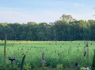 19 Windsor Rd, Milford, CT 06460