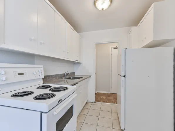 214 St. George