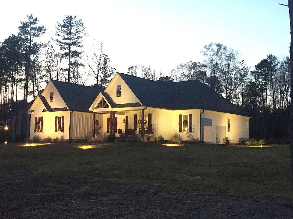 2nd image of 1548 Sweetwater Ln