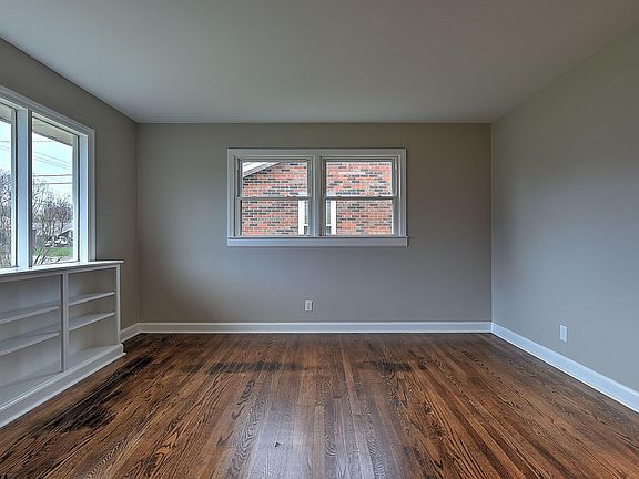 4th image of 1444 Warpath Dr