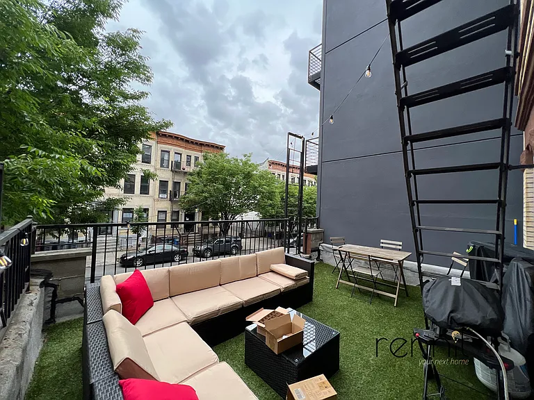 814 Saint Johns Pl #2F — Photo 9