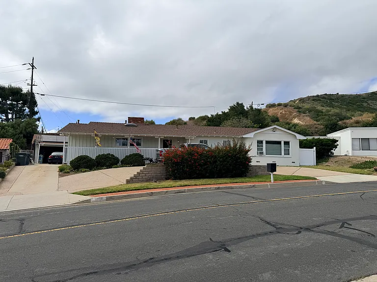 4387 Dauntless Dr — Photo 1