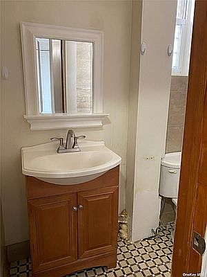 5th image of 60-33 53rd St Floor 2