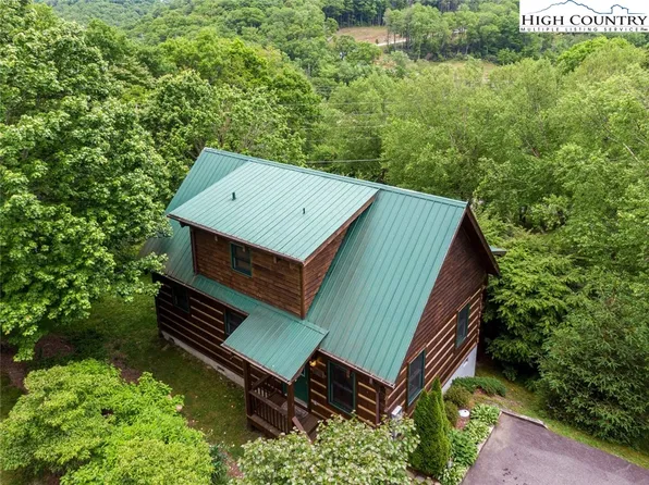 200 Apple Ridge Lane, Blowing Rock, NC 28605