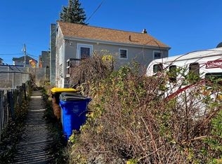 21 Boyden St, Fall River, MA 02721